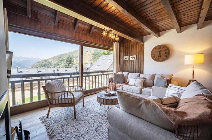Casa rural para 7 personas, con Terraza además de Jardín y Vistas en el Valle de Aran
