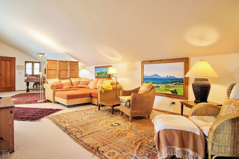 Ganze Wohnung, Gemütliche und großzügige Wohnung mit Garten in Salzkammergut-Berge, Mondsee (Stadt)