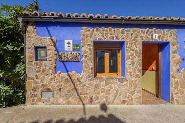 Casa rural para 9 personas, con Jardín