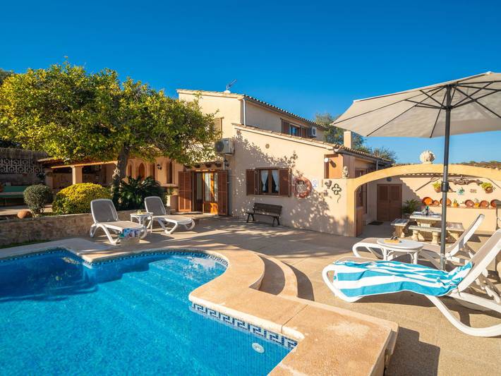 Ferienhaus für 7 Personen, mit Balkon und Whirlpool sowie Garten auf Mallorca - 4