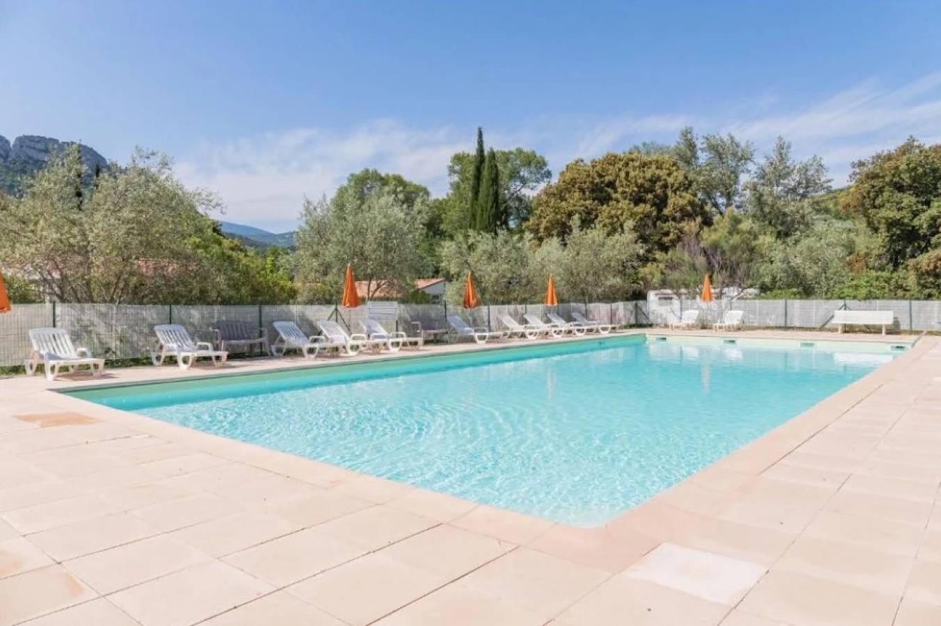 Chalet 3 étoiles - Piscine  - cbgcaid in Buis-les-Baronnies, Región de Nyons