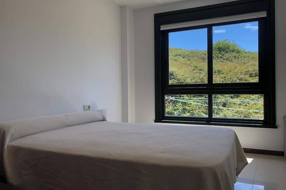 Entire apartment, Climatic shelter in Finisterre in front of the beach 🏖️ in Fisterra, Costa da Morte