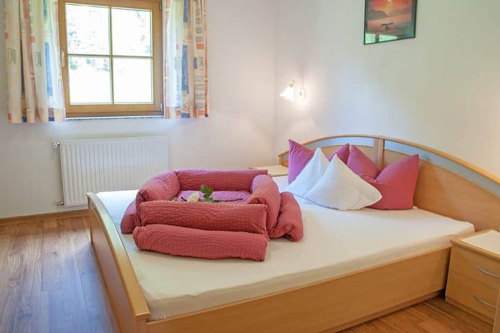 Ferienwohnung für 6 Personen, mit Balkon und Garten in Niederthai - 2