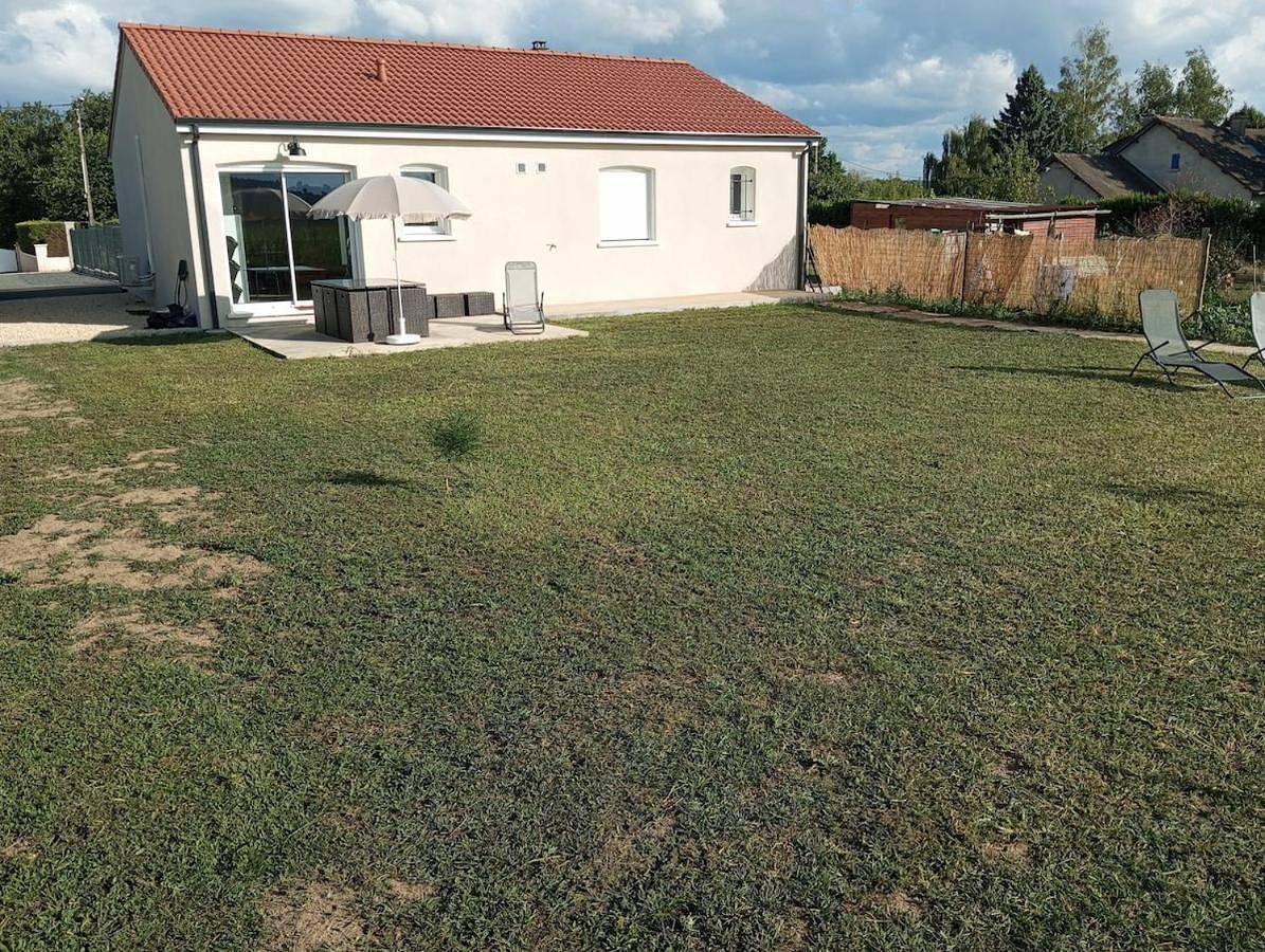 Three-Bedroom House in Cusset, Région de Vichy