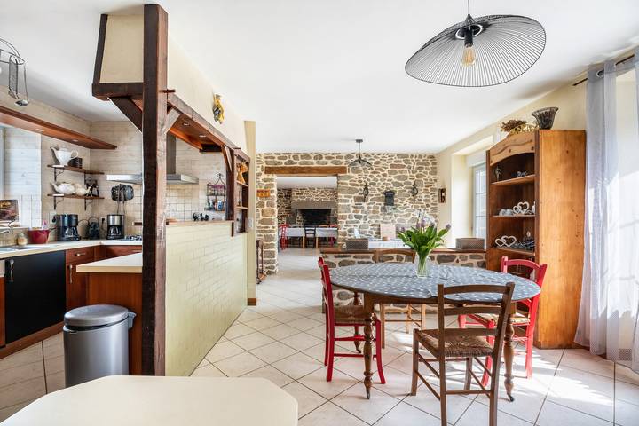 Gîte Les Hervelines con piscina privada, jardín y Wi-Fi en Pleudihen sur Rance in Pleudihen-sur-Rance, Región de Dinan