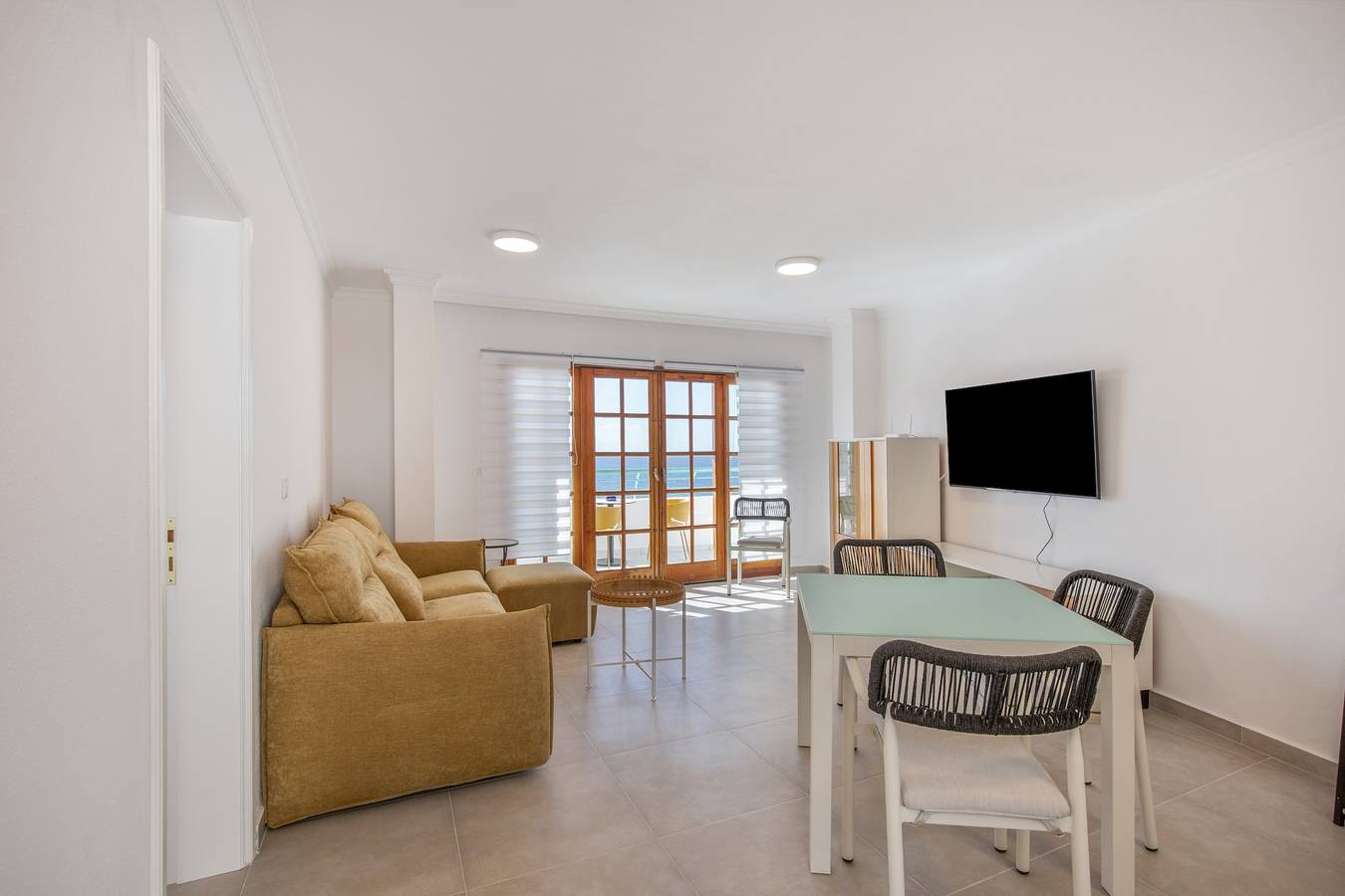 Apartamento entero, Apartamento 'Playa Delphin 403' con vistas al mar, balcón y Wi-Fi in Puerto Naos, Los Llanos de Aridane