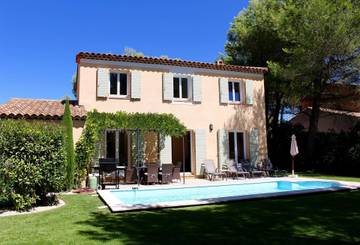 Maison De Vacances pour 6 Personnes dans Mallemort, Région d'Arles, Photo 4
