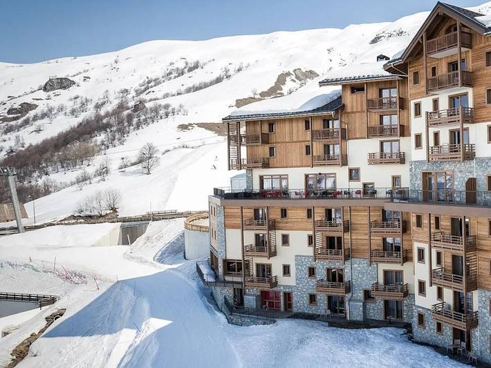 Camping para 4 personas, con Balcón/Terraza además de Terraza y Sauna en Les Trois Vallées