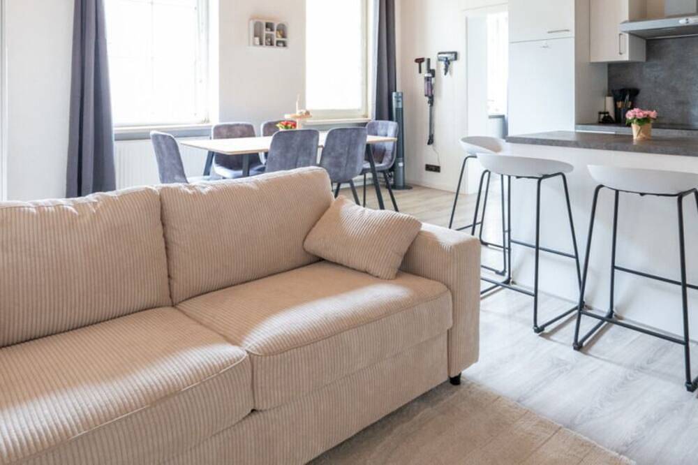 Ganze Wohnung, Zentral in Leoben | 60m² | Uni & Bahnhof nah | Für 6 Pers. | Self Check-In in Leoben, Östliche Obersteiermark