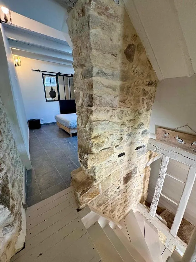 Casa de huéspuedes para 4 personas, con vistas además de jardín y terraza - 1