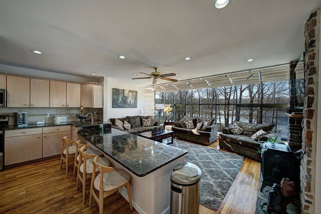 Water front boating, fishing, swimming, ski, golf, horseride, hike & more! in Masthope, Pike County