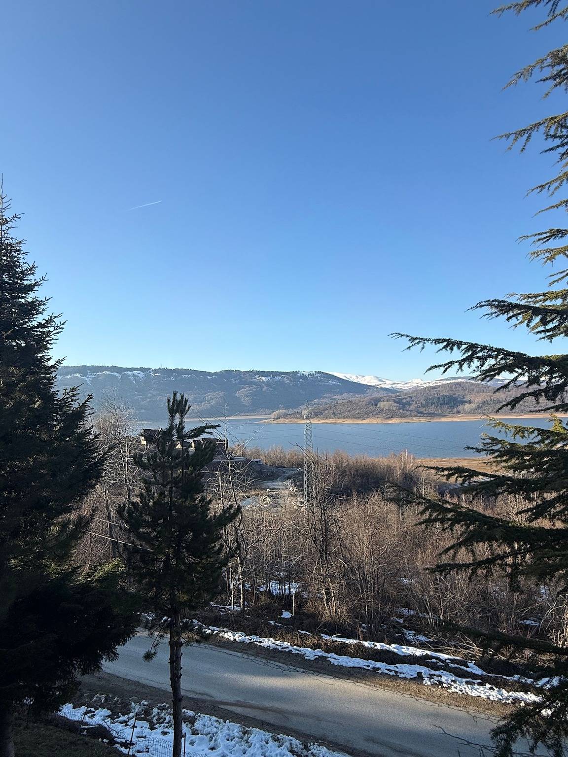 Chalet Mavrovo mit Seeblick in Nordmazedonien