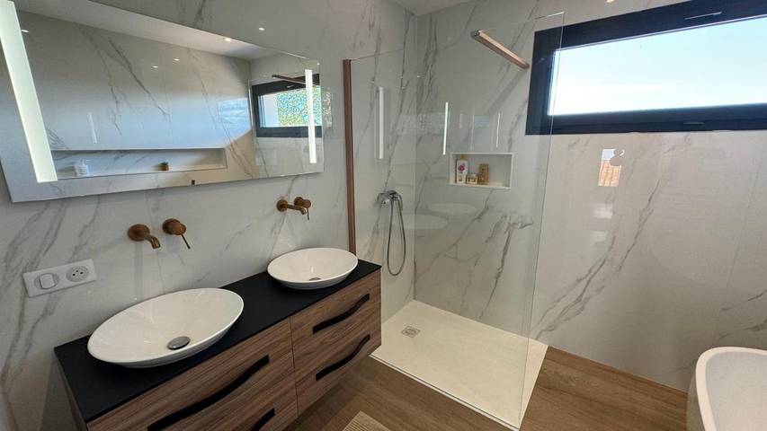 Location de vacances pour 10 personnes, avec jardin et piscine, animaux acceptés à Arbonne - 4