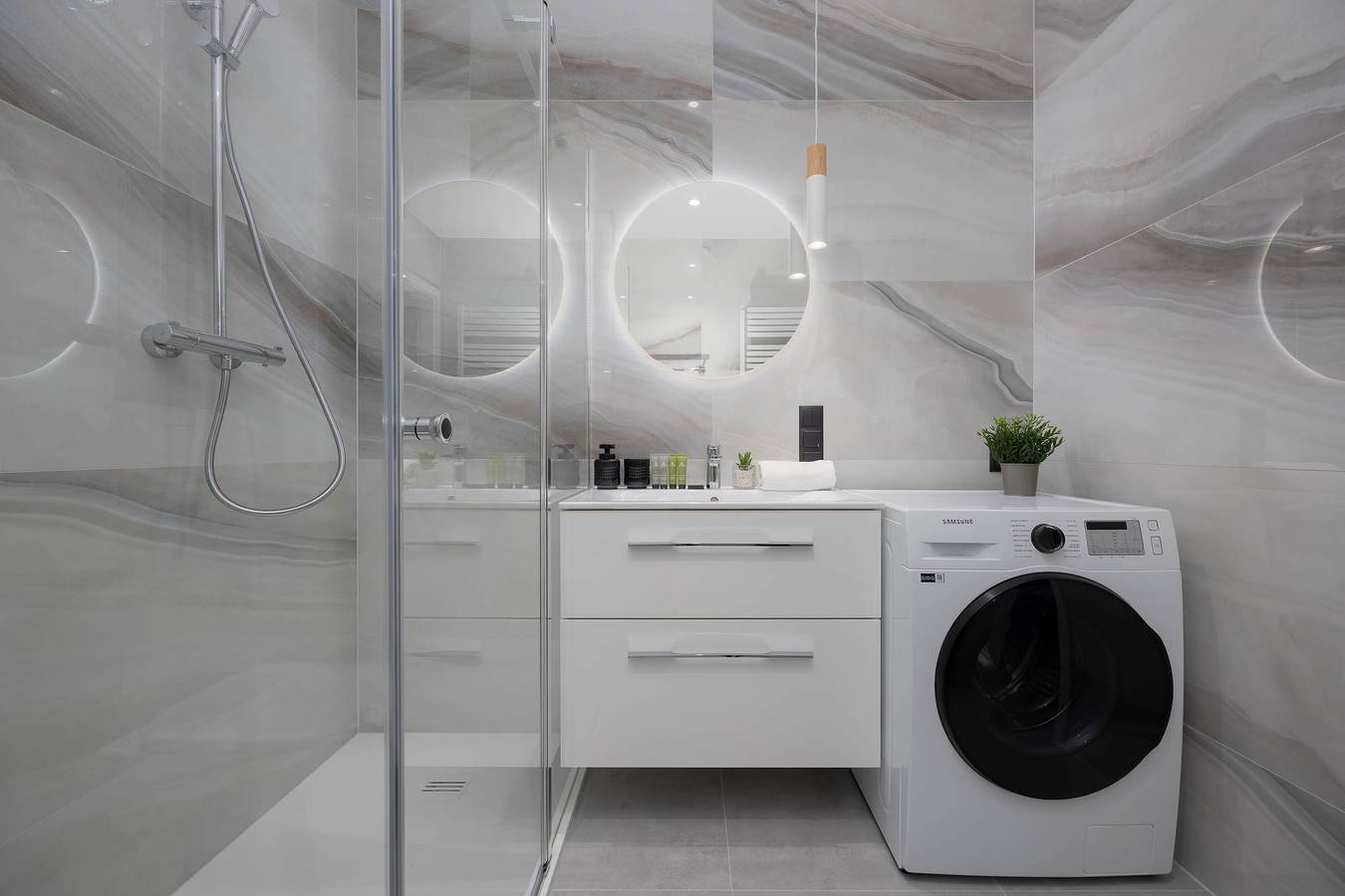 Entire apartment, Prosta 69D Prestigious Studio Parking Ac in Warsaw, Masovia