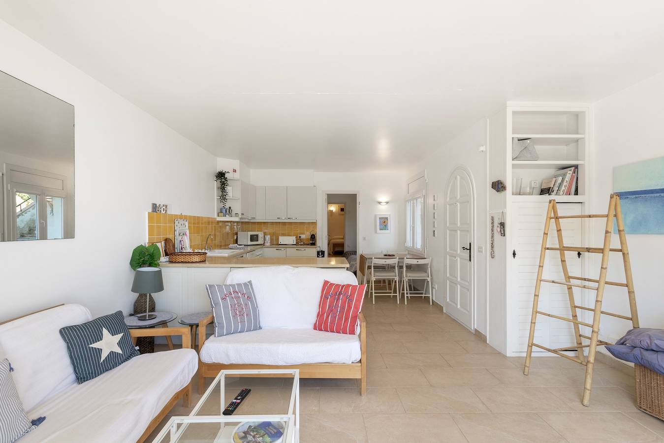Apartamento entero, Apartamento con vistas al mar a 500mts. de la playa in Begur, Costa Brava