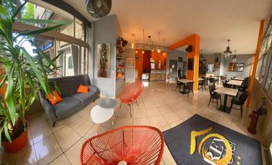 Hôtel pour 2 personnes, avec terrasse, animaux acceptés dans Office De Tourisme De Lamalou Les Bains