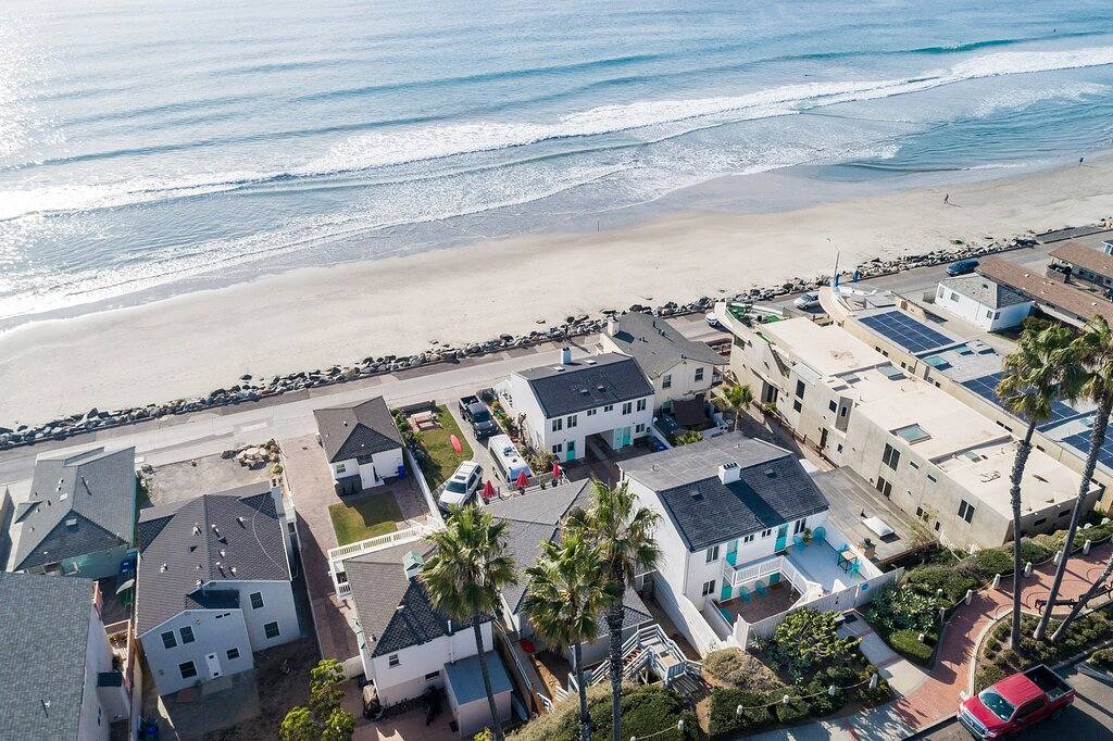 Ganze Wohnung, Genießen Sie den Meerblick aus der Vogelperspektive von Pacific Villas Unit Four in Oceanside, San Diego County