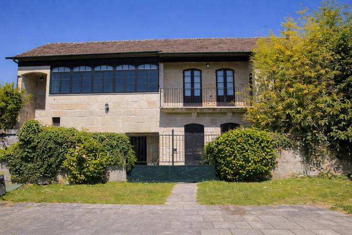 Landhaus für 20 Personen, mit Pool und Ausblick sowie Garten - 1