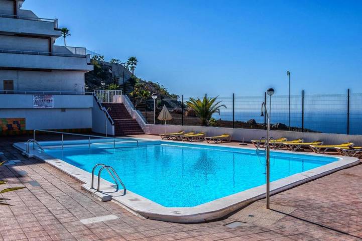Appartamento per 4 persone, con Balcone e Terrazza nonché Piscina e Panorama a Playa de Amadores