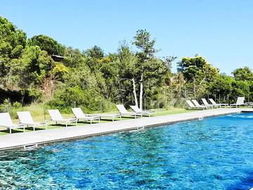 Gîte pour 4 personnes, avec piscine et jardin dans Golfe De Santa Giulia