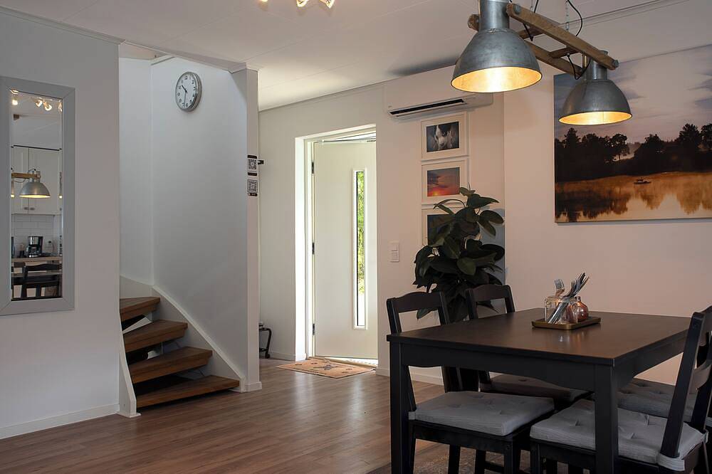 Modern and Relaxing Guesthouse Near Lake and Nature – 20 min from Landvetter in Marks Kommun, Västergötland