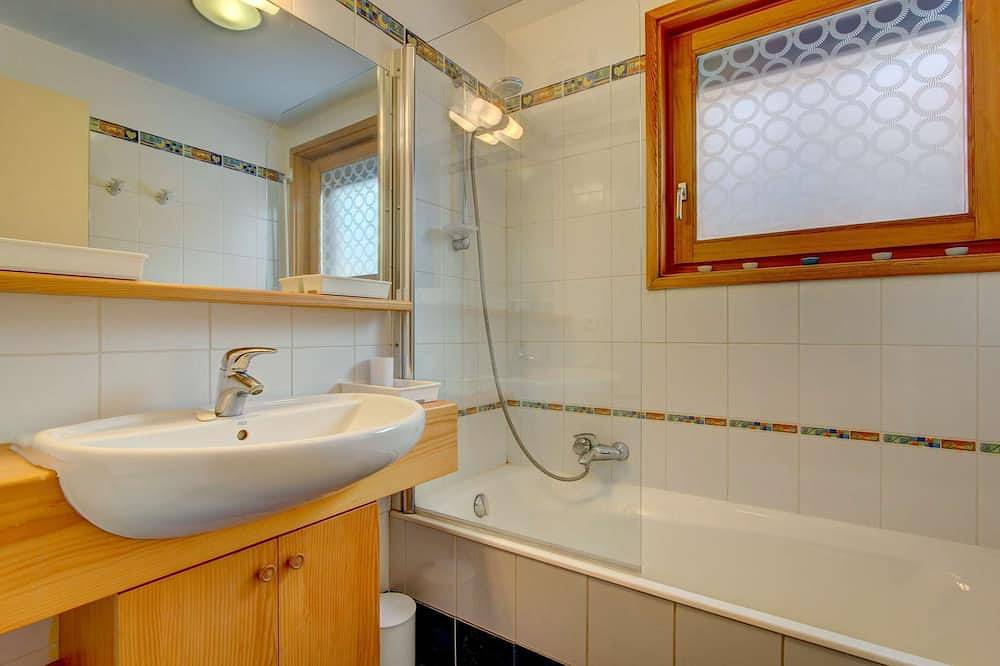 Ganze Wohnung, Ploche 1 - Zwei Schlafzimmer Wohnung, Schläft 6 in Morzine, Les Portes du Soleil