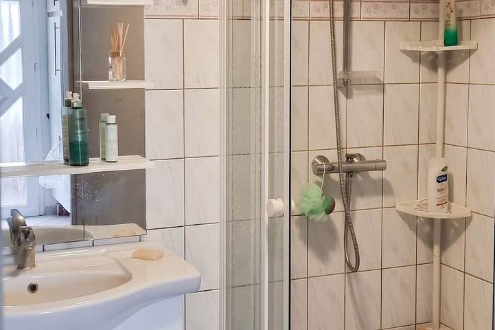 Gîte pour 4 personnes, avec Terrasse à Saint-Point-Lac - 4
