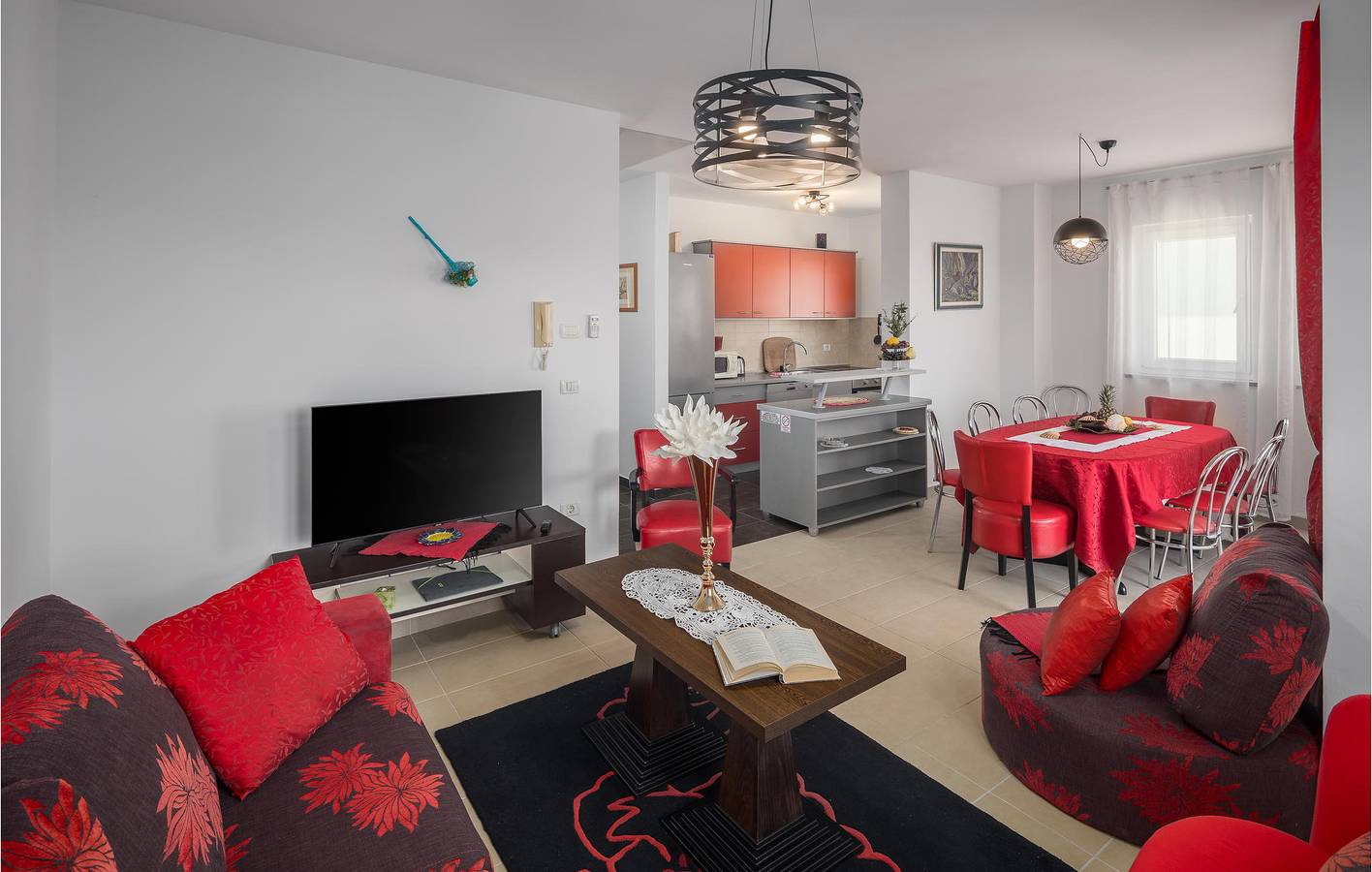 Reizendes Apartment mit einem Schlafzimmer und Terrasse, in der Nähe des FKK-Strandes Kanegra in Umag, Umag und Umgebung