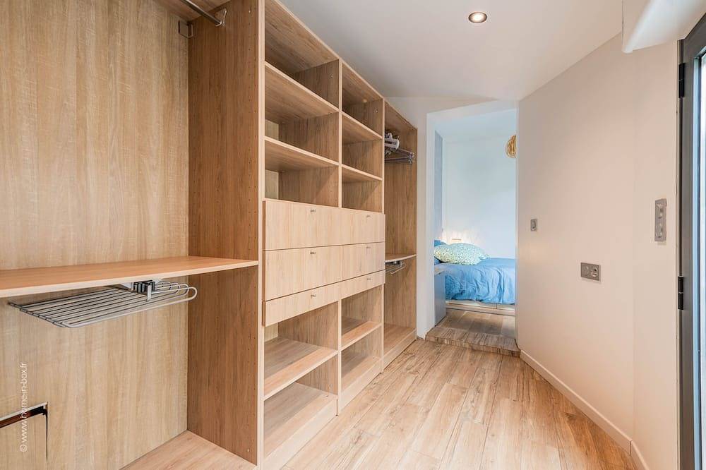 Appartement entier, ★ The Cosy ★ Appartement Avec Terrasse ★ Aux Portes De Paris in Arcueil, Val-de-Marne