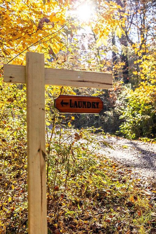 Hot Tub and Dog Friendly: 4 Miles to Cades Cove in Tuckaleechee, Blount County