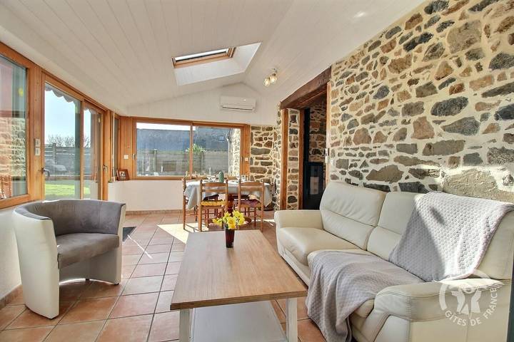 Gîte pour 4 personnes, avec jardin