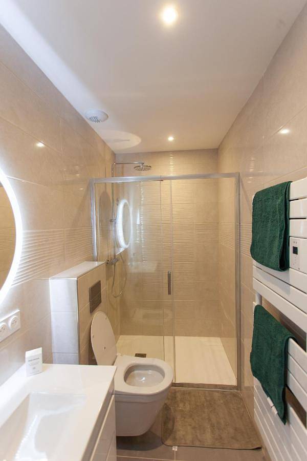 Appartement entier, One-Bedroom Apartment in Valence-sur-Baïse, Gers