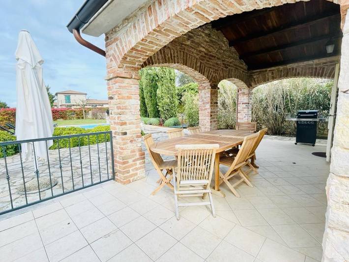 Villa pour 6 personnes, avec terrasse ainsi que piscine et jardin à Barat - 2