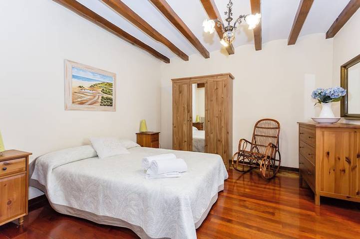 Casa rural para 22 personas en Egiarreta (Navarra) in Egiarreta, Arakil