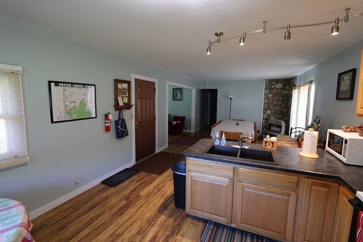 Glamping for 10 people, with yard and balcony, with pets in Pennsylvania