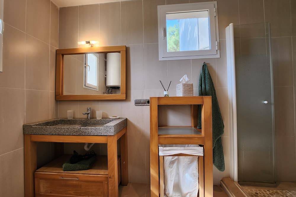 Ganze Wohnung, Formentor Stud, direkter Zugang zum Meer, Schwimmbad, Parkplatz, Panoramablick, Klimaanlage, Wi-Fi in Formentor, Pollença