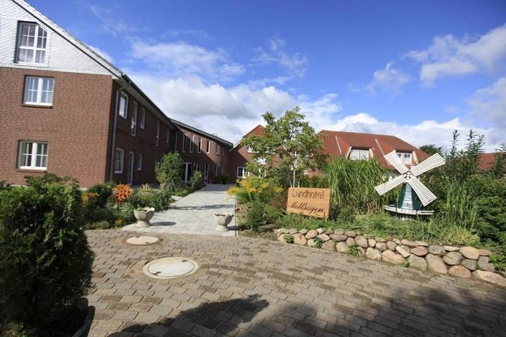 Hotel für 4 Personen, mit Terrasse und Garten sowie Sauna und Ausblick in Naturpark Westensee