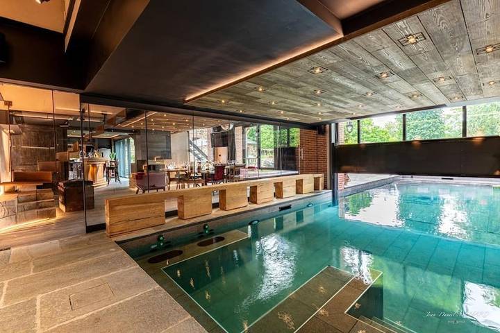 Villa pour 30 personnes, avec Balcon et Terrasse ainsi que Jardin et Piscine à Saint-Malo