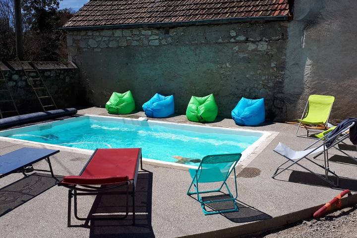 Location de vacances pour 8 personnes, avec jardin et terrasse dans Belley - 2