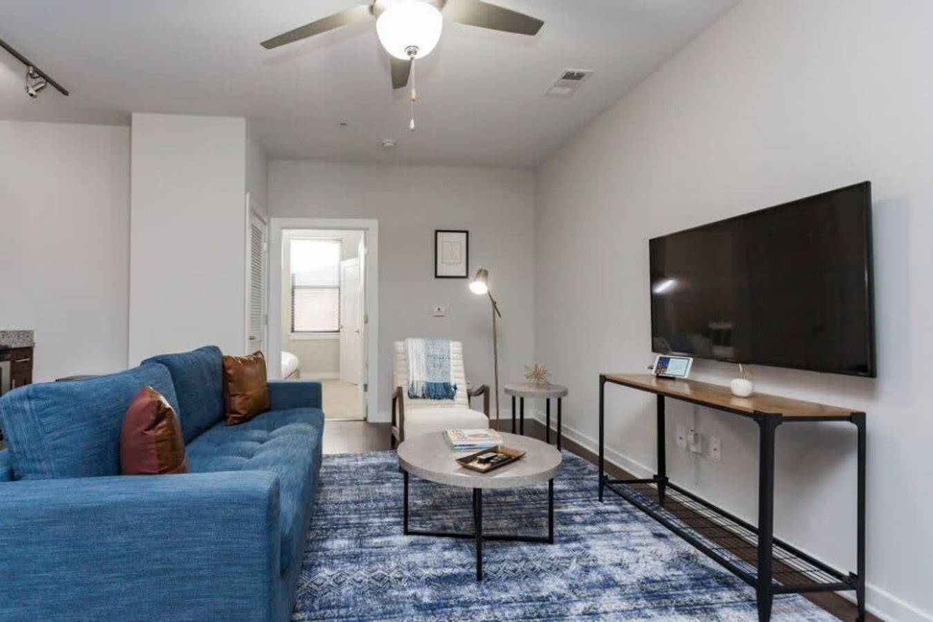 Appartamento intero, Cozysuites Music Row Spacious 1Br free parking 41 in Nashville, Tennessee
