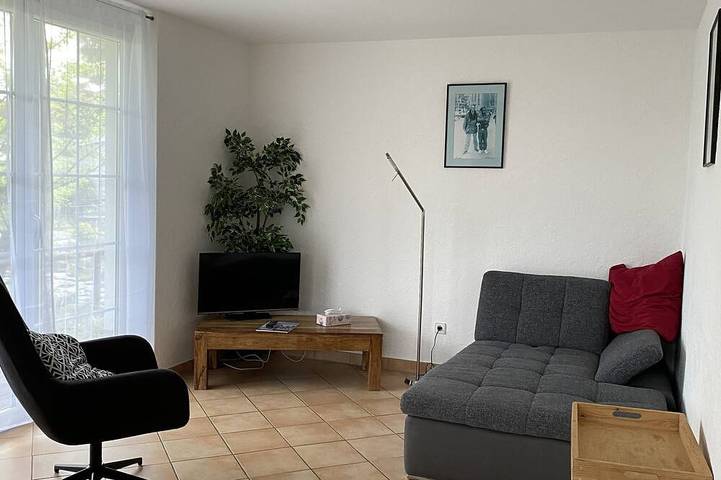 Ferienwohnung für 5 Personen, mit Terrasse und Garten - 1