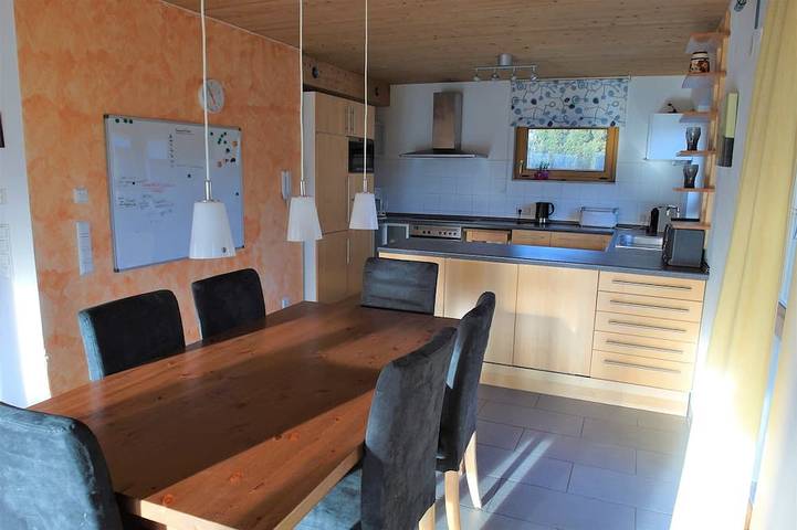 Ferienwohnung für 6 Personen, mit Terrasse und Garten in Aying
