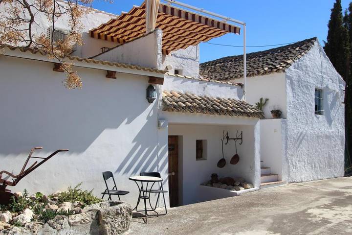 Gîte pour 2 personnes, avec piscine ainsi que jardin et vue à Priego de Córdoba - 2
