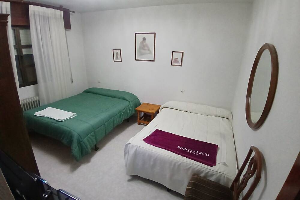 Triple Room in Chalet in Toledo in Toledo, Toledo Provincie