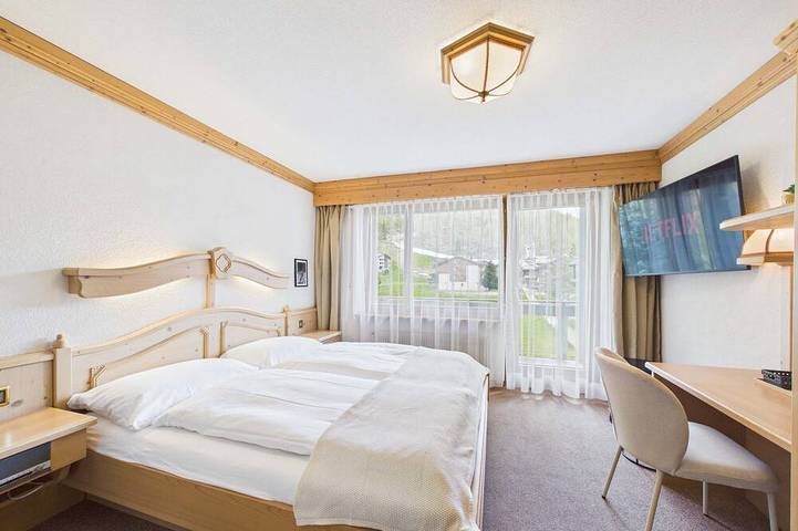Ganze Wohnung, Bergblick-Doppelzimmer nahe SaasFee in Saas-Almagell, Walliser Alpen