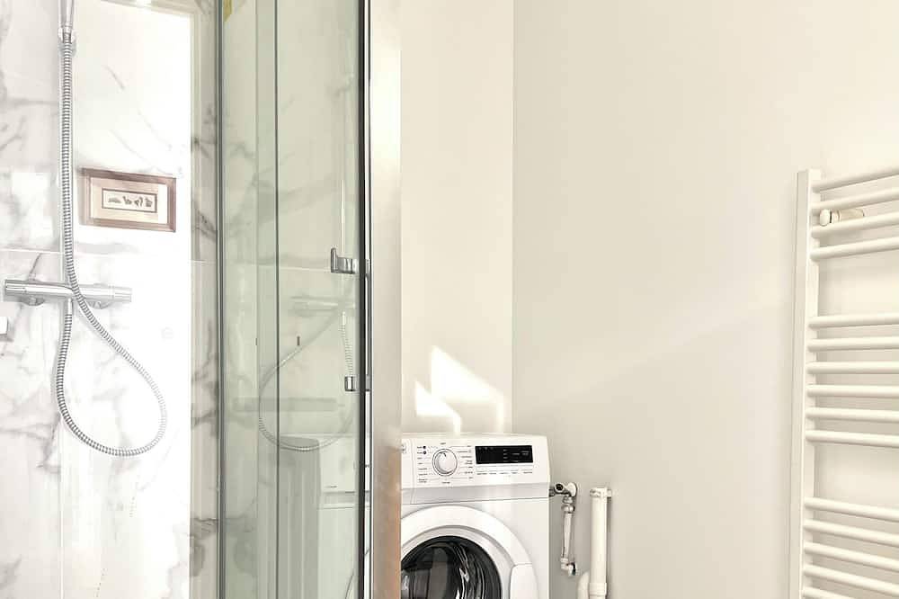 Entire apartment, Superb T2 facing Tête d'Or and Cité internationale in Caluire-et-Cuire, Rhône