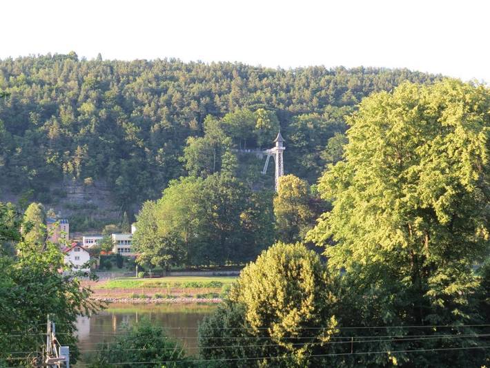 Ferienwohnung für 2 Personen, mit Terrasse und Garten sowie Ausblick in Krippen