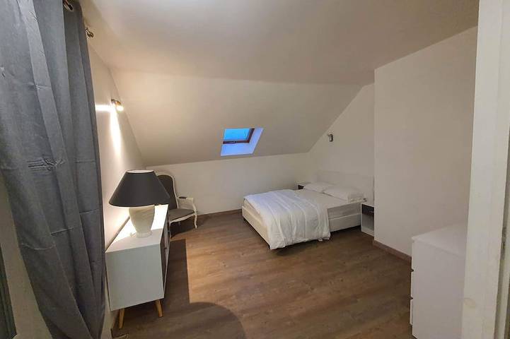 Gîte pour 8 personnes, avec jardin à Crux-la-Ville - 2