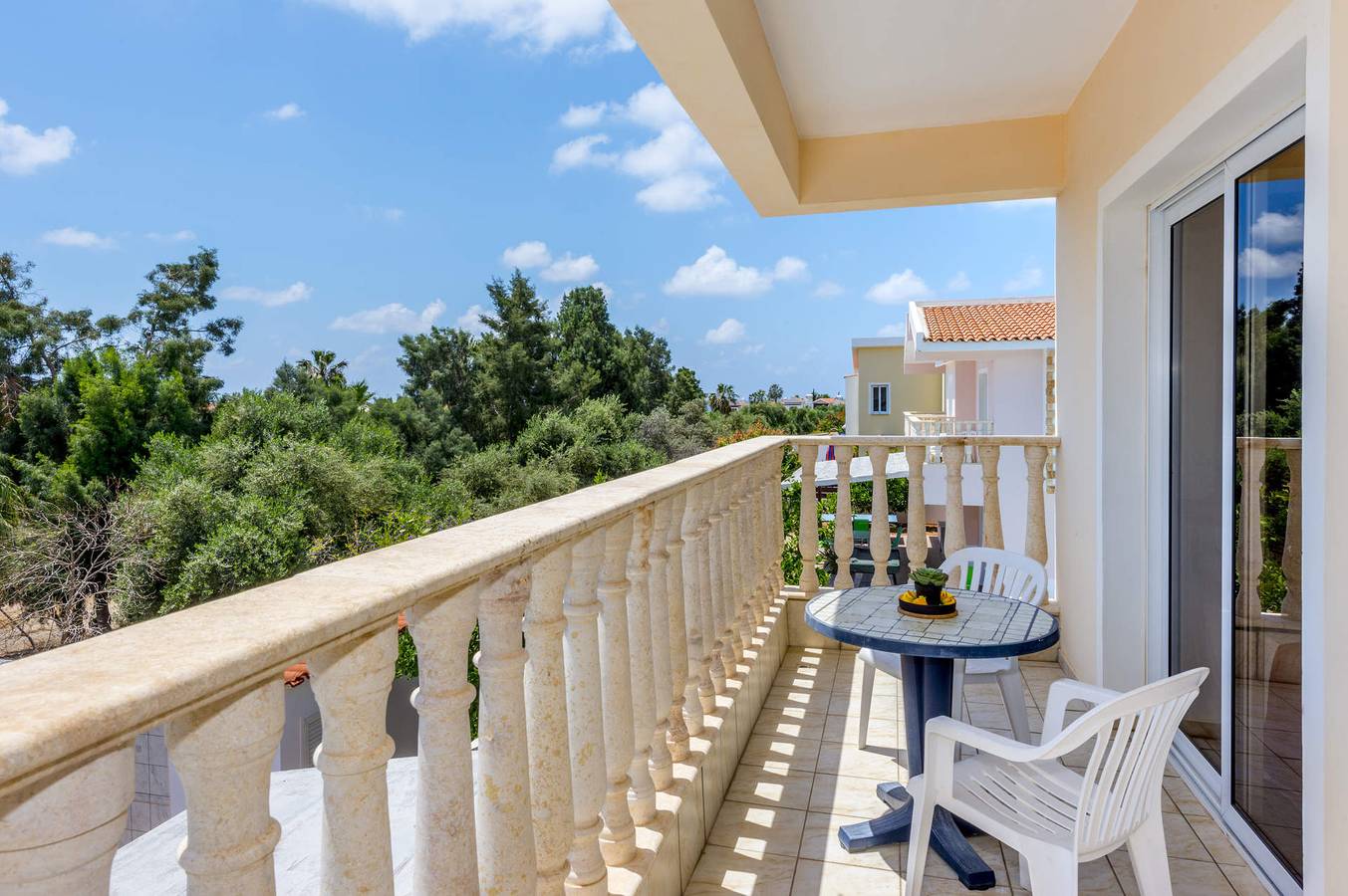 Villa Hera by Villa Plus in Peyia, Zuid Cyprus