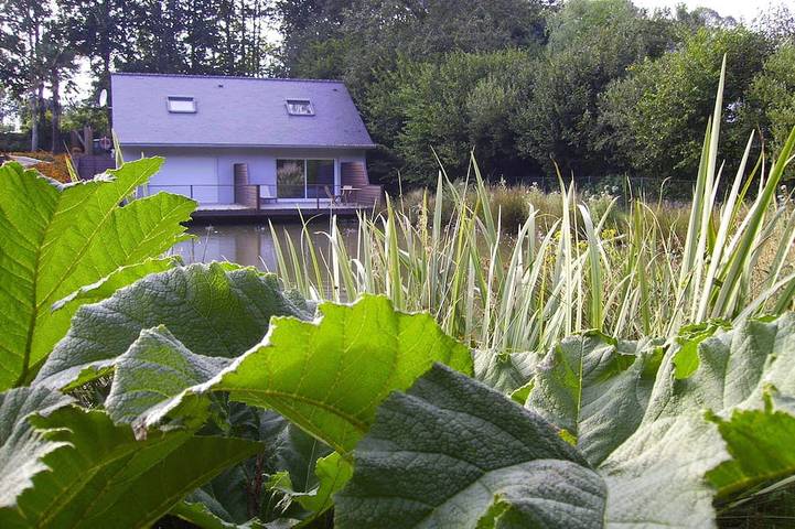 Gîte pour 4 personnes, avec terrasse ainsi que jardin et jacuzzi